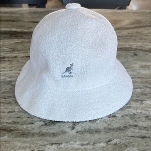 Kangol Unisex XL White Terry Bucket Hat